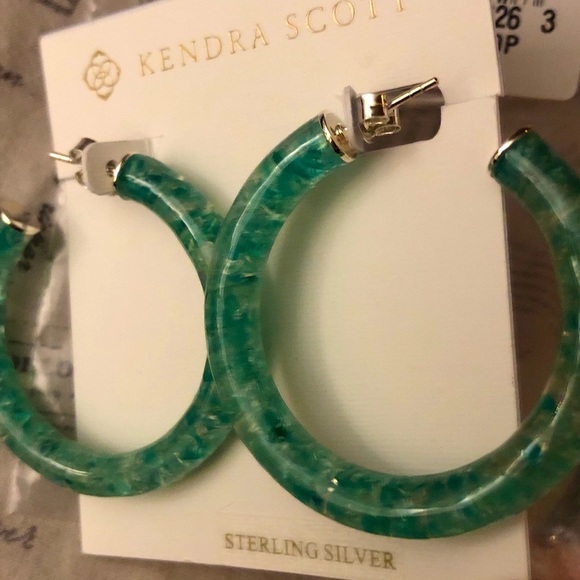 Kendra Scott Sonnie Sterling Silver & Green Onyx Resin Hoop Earrings NWT - Picture 3 of 11